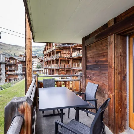 La Ruinette-one-bed Near Medran Apartment